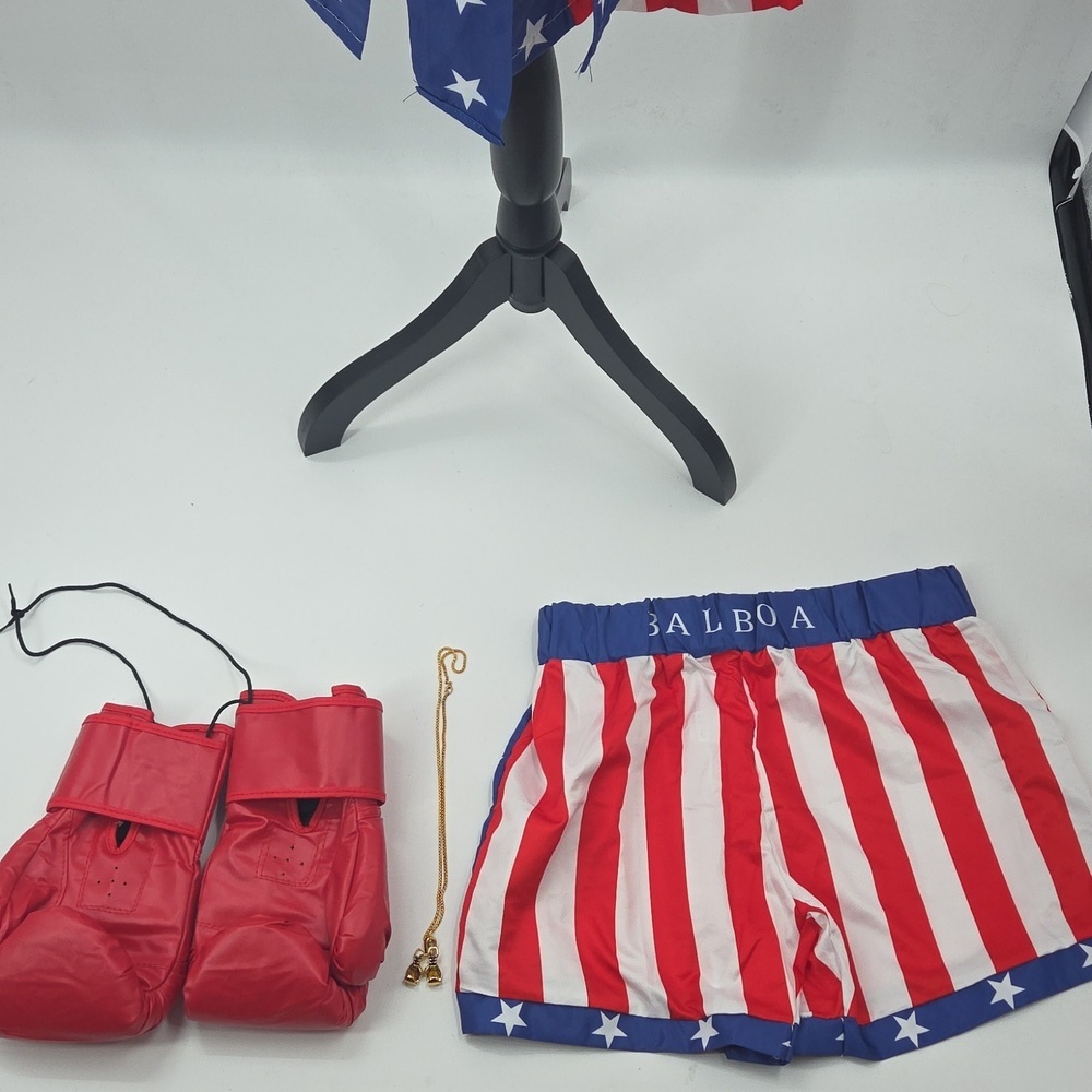 Rocky Red and White Boxing Set with Accesories - Picture 11 of 16
